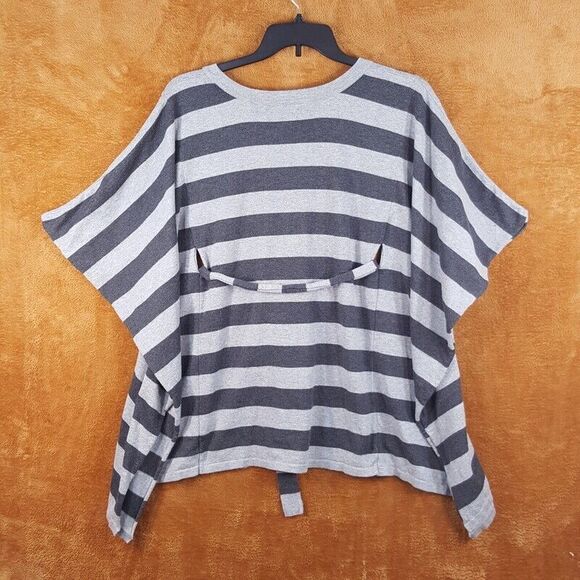 ROMEO & JULIET Womens Sweater Medium Gray Striped Pullover Tunic Belted Flutter - Picture 10 of 11